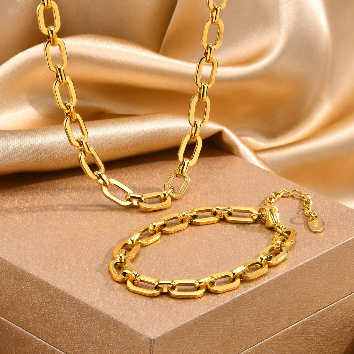 Chunky Gold Plated Link Necklace For Women, Stainless Steel Oval