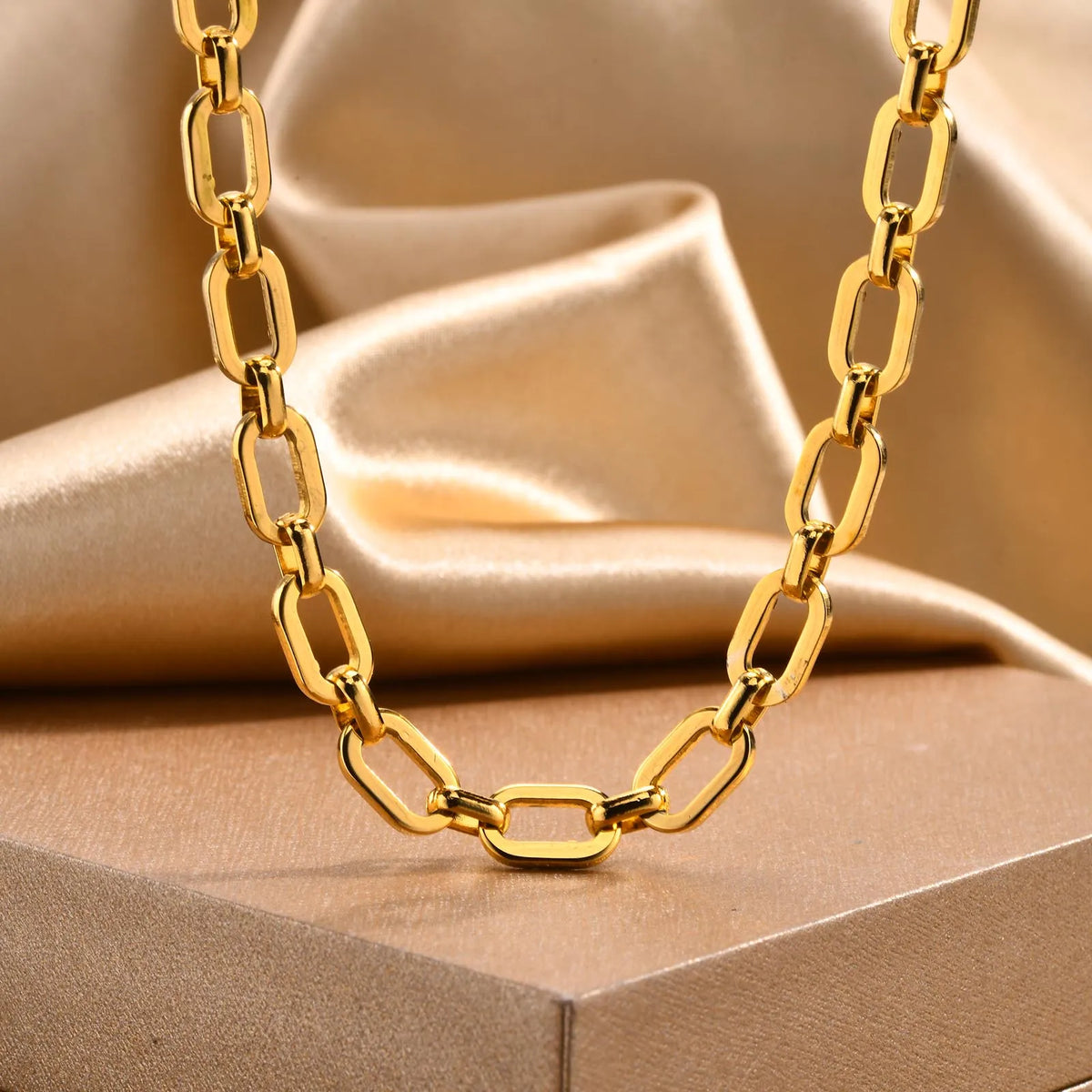 Chunky Gold Plated Link Necklace For Women, Stainless Steel Oval